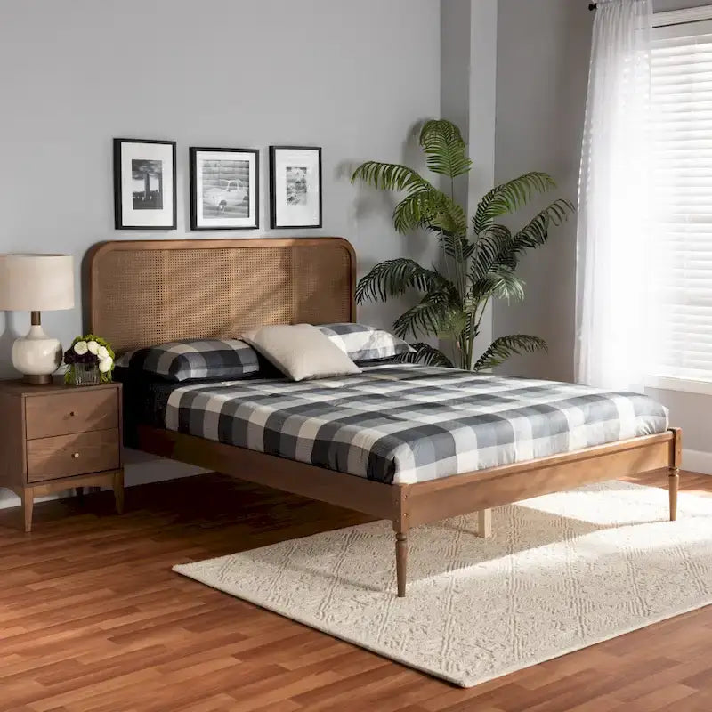 Lit Plateforme en Bois et Rotin Synthétique, Style Mid-Century Moderne