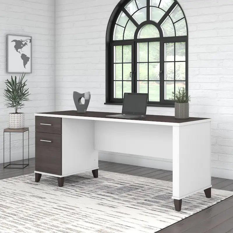 Bureau avec tiroirs de rangement